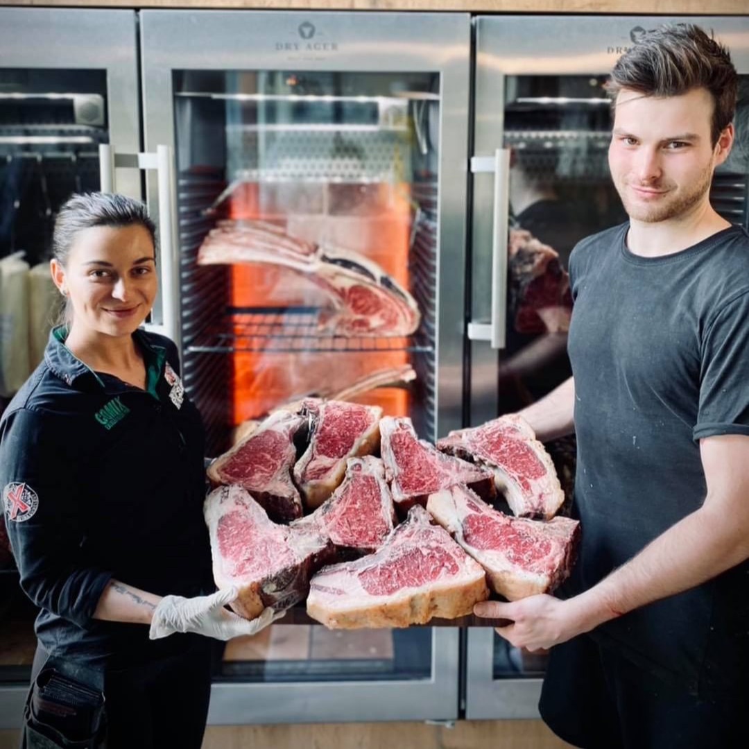 𝐒𝐇𝐎𝐖 𝐖𝐇𝐀𝐓 𝐘𝐎𝐔 𝐆𝐎𝐓 🌟
_
#dryager #chefstalk #restaurant #dryagingbeef #lovefood #bestmeat #dryagerlove #meat #foodporn #steak #steakhouse