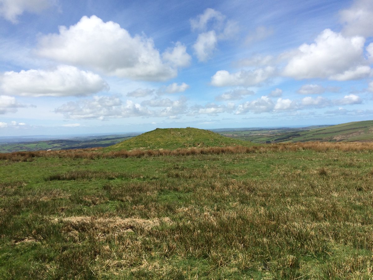 We’re adding photos from our 2015 Scheduled Monument Condition survey to our website exmoorher.co.uk and we will be posting some of these photos here. Five Barrows Hill actually has a group of nine Bronze Age barrows, 8 bowl barrows and 1 bell barrow. #Exmoor #Archaeology