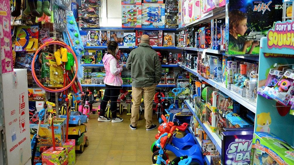 lanusquequeres's tweet photo. Repunta la industria del juguete: las ventas ya son superiores a las de 2019.

https://t.co/mGNccy1loX https://t.co/FEBpUNLeMJ