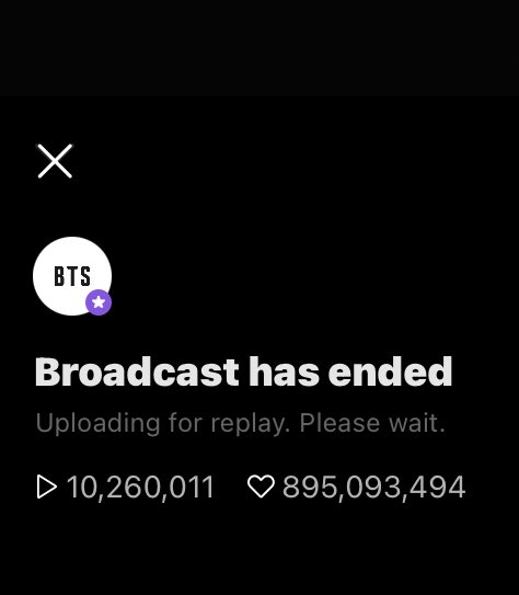armyxmiro's tweet photo. retweet if you're part of 10.2M who watched jungkook’s mini live concert https://t.co/fWLovRALqk