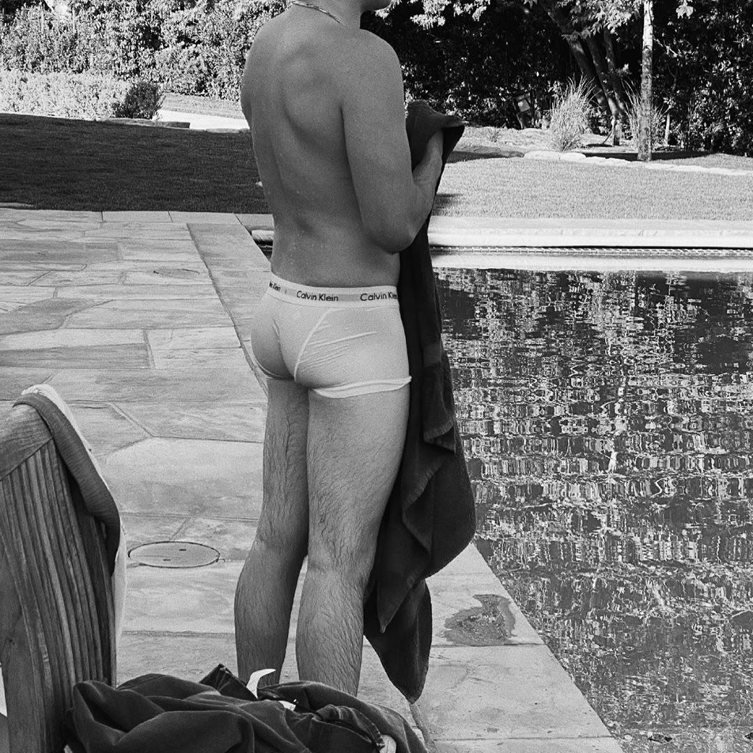 Charlie Puth ass 🍑