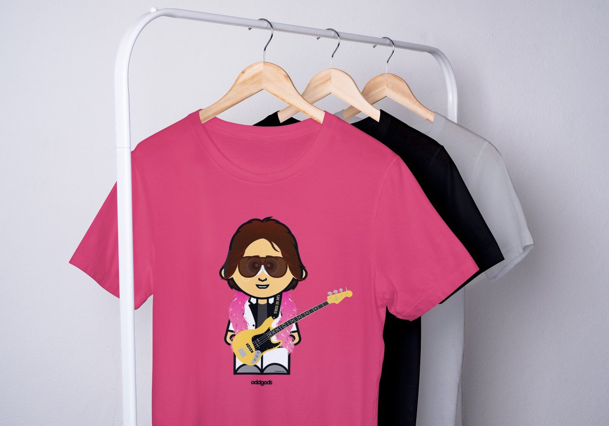 ODDGODS's tweet photo. Great to see the Manics are performing a gig in front of a small audience of fans next month… thought it was about time I added my tribute to the feather-boa’d boy from Blackwood😉🏴󠁧󠁢󠁷󠁬󠁳󠁿👍👉

https://t.co/GOWub6QShh

Pink, black &amp; grey tees available!

#oddgods #welshicon https://t.co/OShO6q7yKG