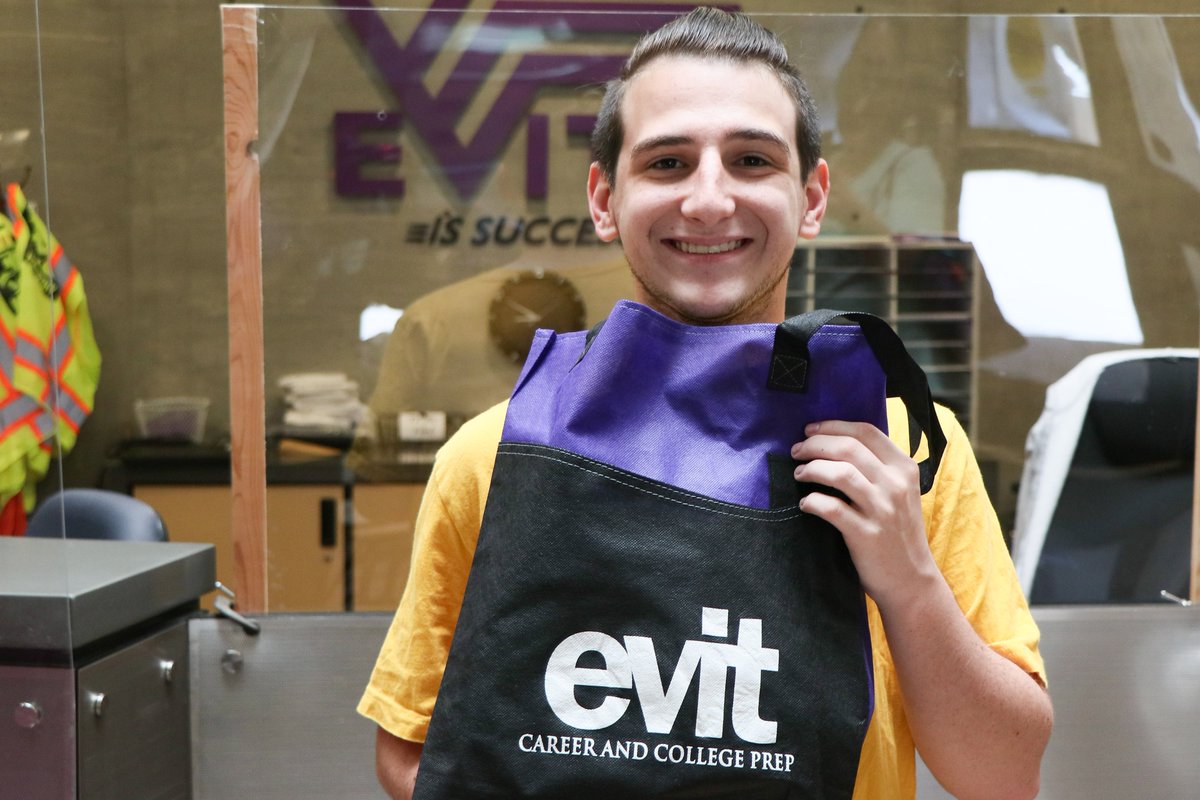 EVITnews's tweet photo. YOU ARE EVIT BOUND! Thank you to the students and their families who attended yesterday's #EVITBound Tour of the EVIT Power Campus. It was incredible to see the campus after a summer of construction. #SchoolTours #EVITStudentLife https://t.co/SmZFXRQdjS