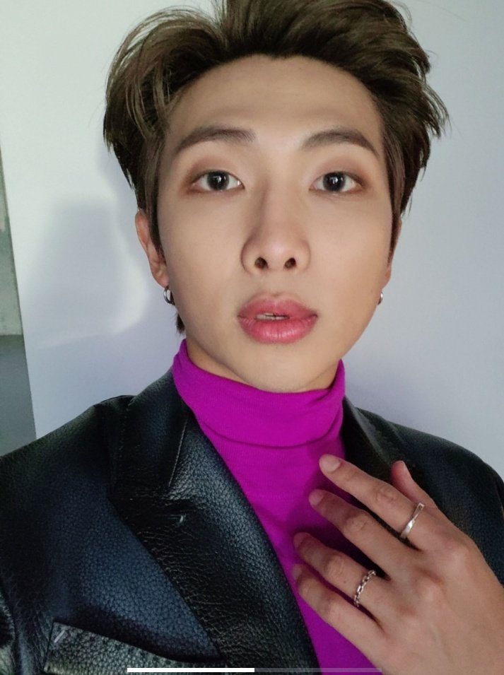 xyo4mask's tweet photo. RM= TUDO PRA MIM! 
#BTS https://t.co/puUWTU47Dx