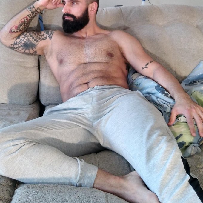 Come her https://t.co/y7eyBxHN9g https://t.co/Z5DE7ouW0j