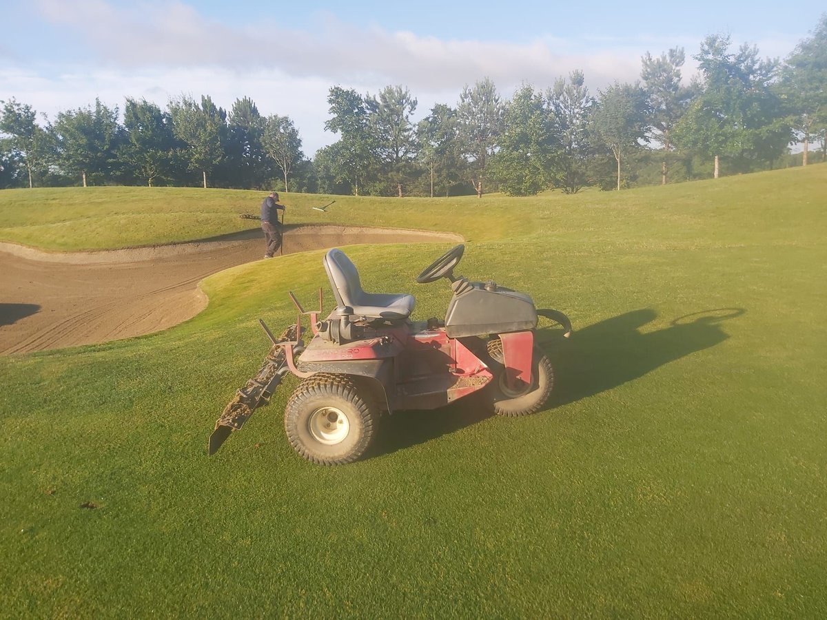 Castleknockgolf's tweet photo. JJ and our super greenskeeping team have been busy on the course this week ensuring that the track is in tip-top shape ahead of the weekend!
#courseupdates #alwaysimproving #greenkeepers #castleknockgolfclub https://t.co/bZzXILMBdx