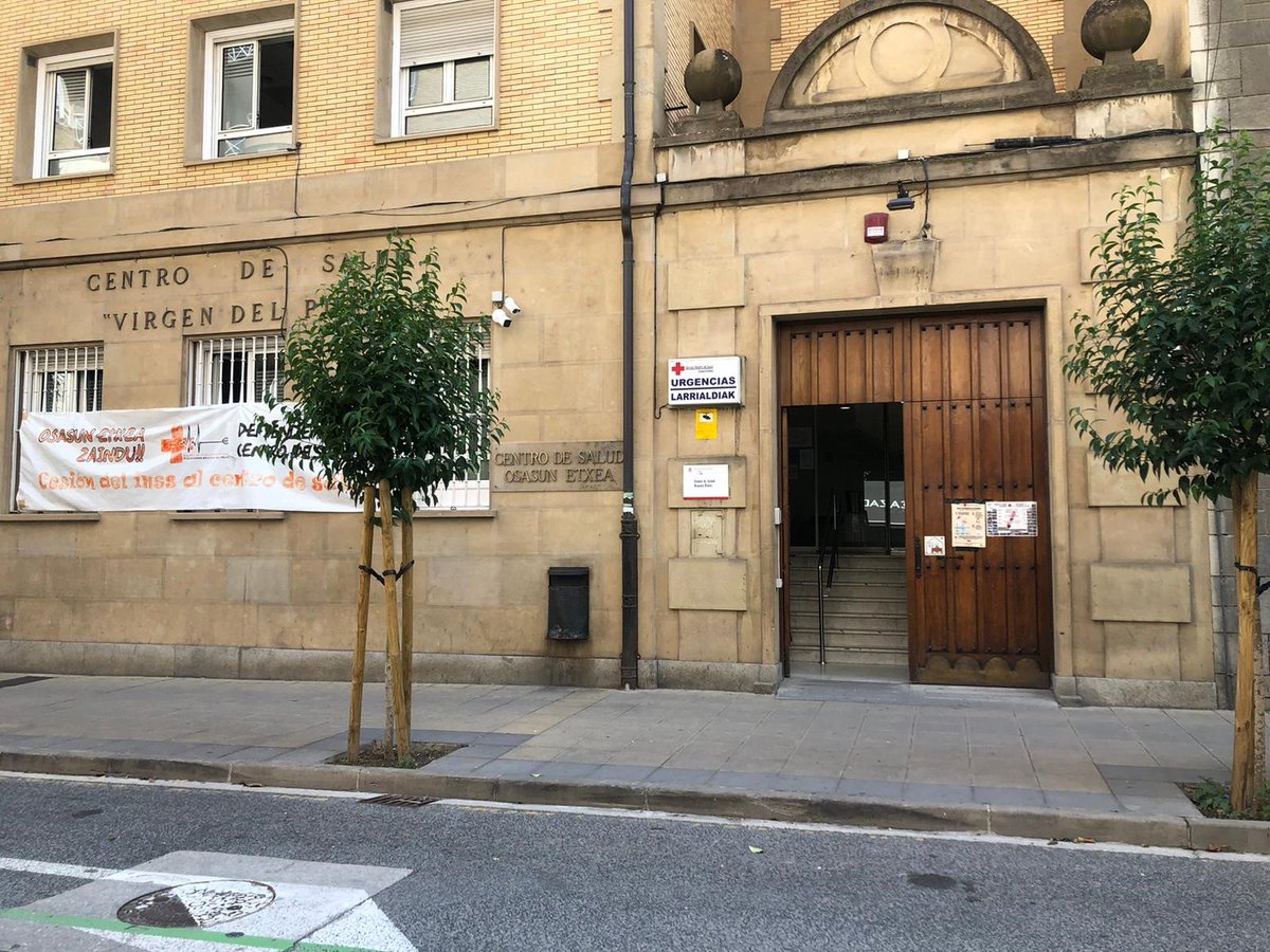 AytoEstellaLiz's tweet photo. 🚨🚨 NOTA DEL CENTRO DE SALUD DE ESTELLA-LIZARRA 🚨🚨
"𝗘𝘀𝘁𝗮𝗺𝗼𝘀 𝗲𝗻 𝘂𝗻𝗼 𝗱𝗲 𝗹𝗼𝘀 𝗽𝗲𝗼𝗿𝗲𝘀 𝗺𝗼𝗺𝗲𝗻𝘁𝗼𝘀, 𝗽𝗼𝗿 𝗻𝗼 𝗱𝗲𝗰𝗶𝗿 𝗲𝗹 𝗽𝗲𝗼𝗿, 𝗱𝗲 𝗹𝗮 𝗽𝗮𝗻𝗱𝗲𝗺𝗶𝗮 𝗲𝗻 𝗻𝘂𝗲𝘀𝘁𝗿𝗮 𝗰𝗶𝘂𝗱𝗮𝗱"
+INF https://t.co/8pkm7eEunR

#ESTELLA #LIZARRA #COVID19 https://t.co/mNoBEfuPvl