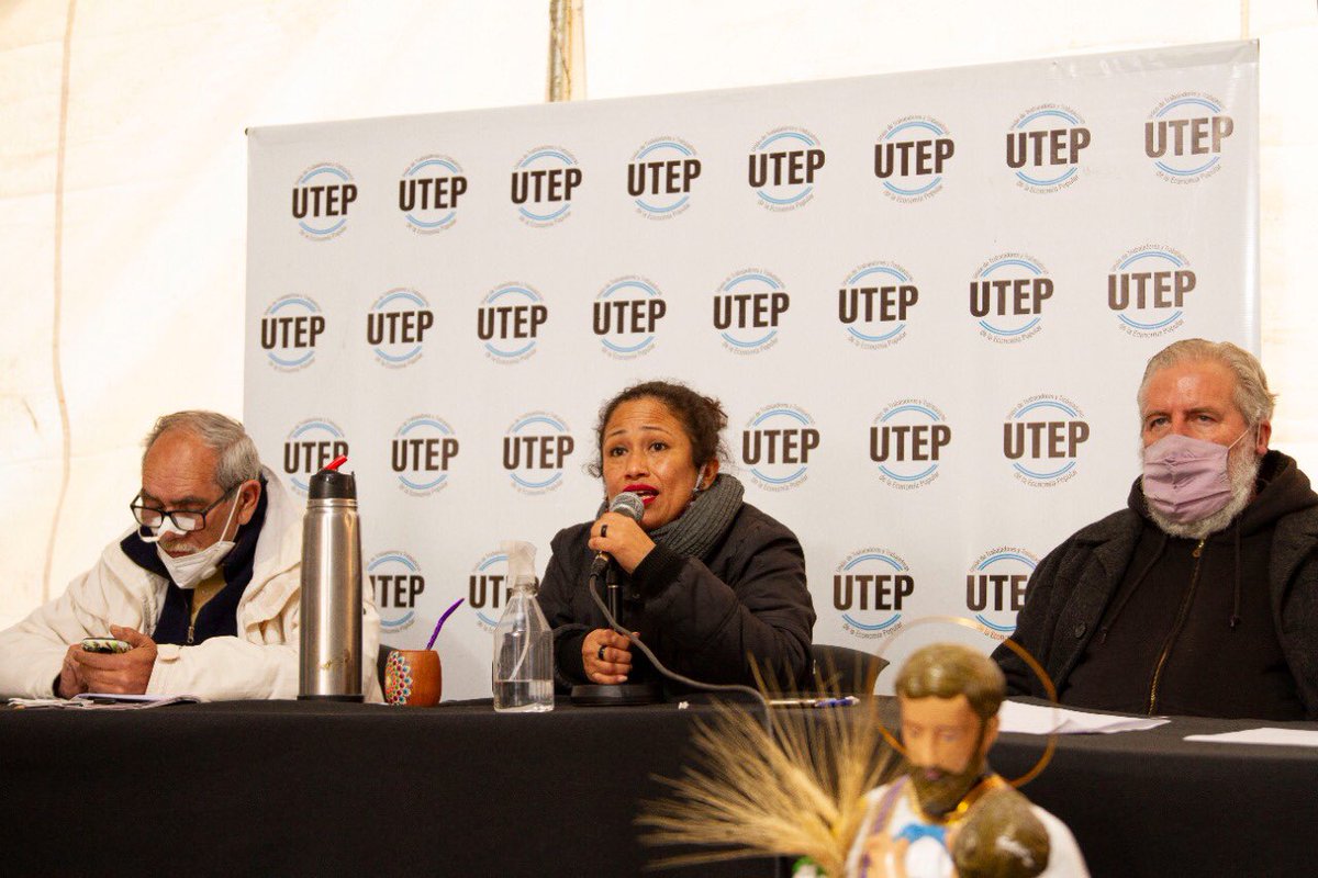 UTEPoficial's tweet photo. 7 de agosto: “Los y las pobres ya no esperan, trabajan, se organizan y luchan”

Hoy nuestro secretariado nacional votó en asamblea llevar adelante la tradicional marcha de San Cayetano en unidad por Tierra, Techo y Trabajo de Liniers a Plaza de Mayo y con jornadas en todo el país https://t.co/CAxThCtCn7