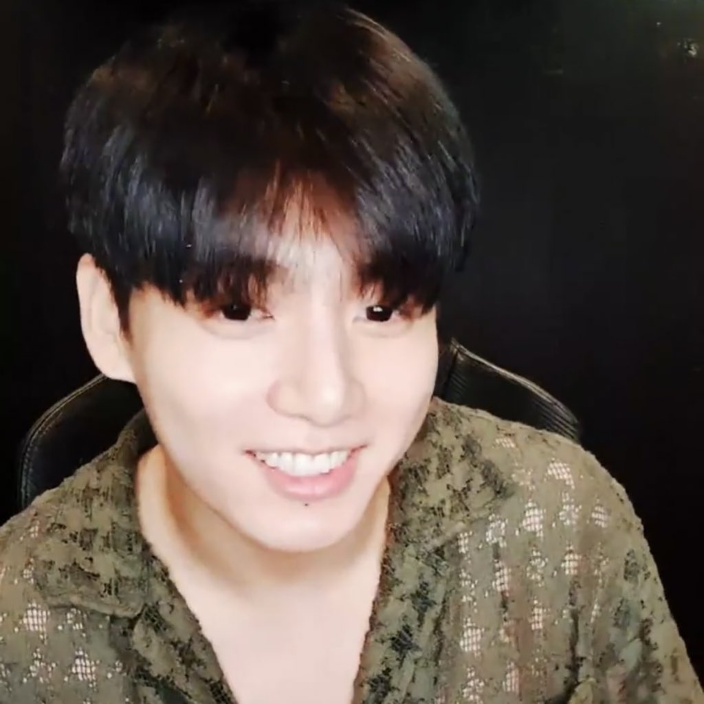 ジョングクが着てたパジャマの予約サイト見つけた✨ F8KE CHEMICAL