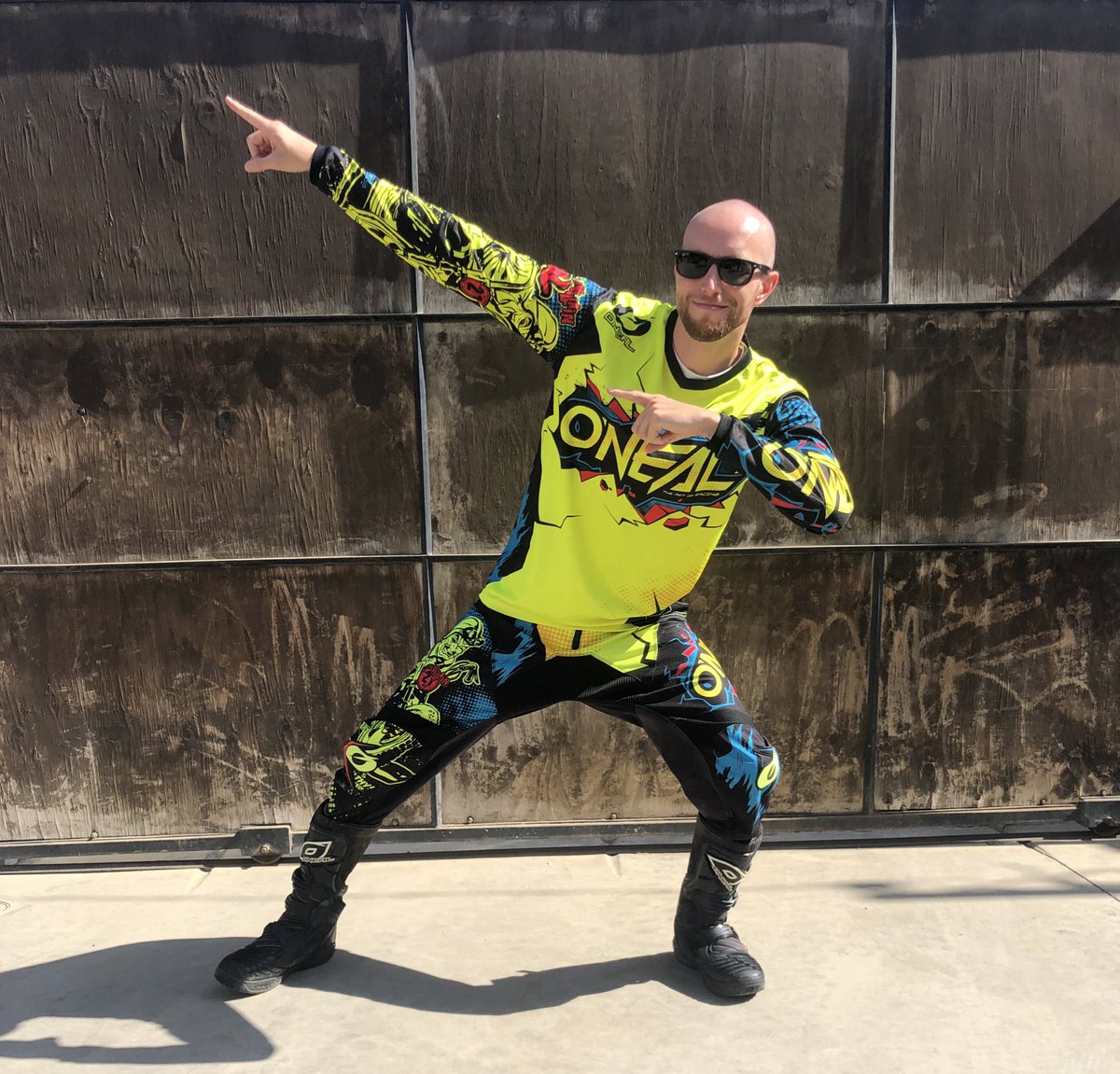 sQ Flamesword tweet media