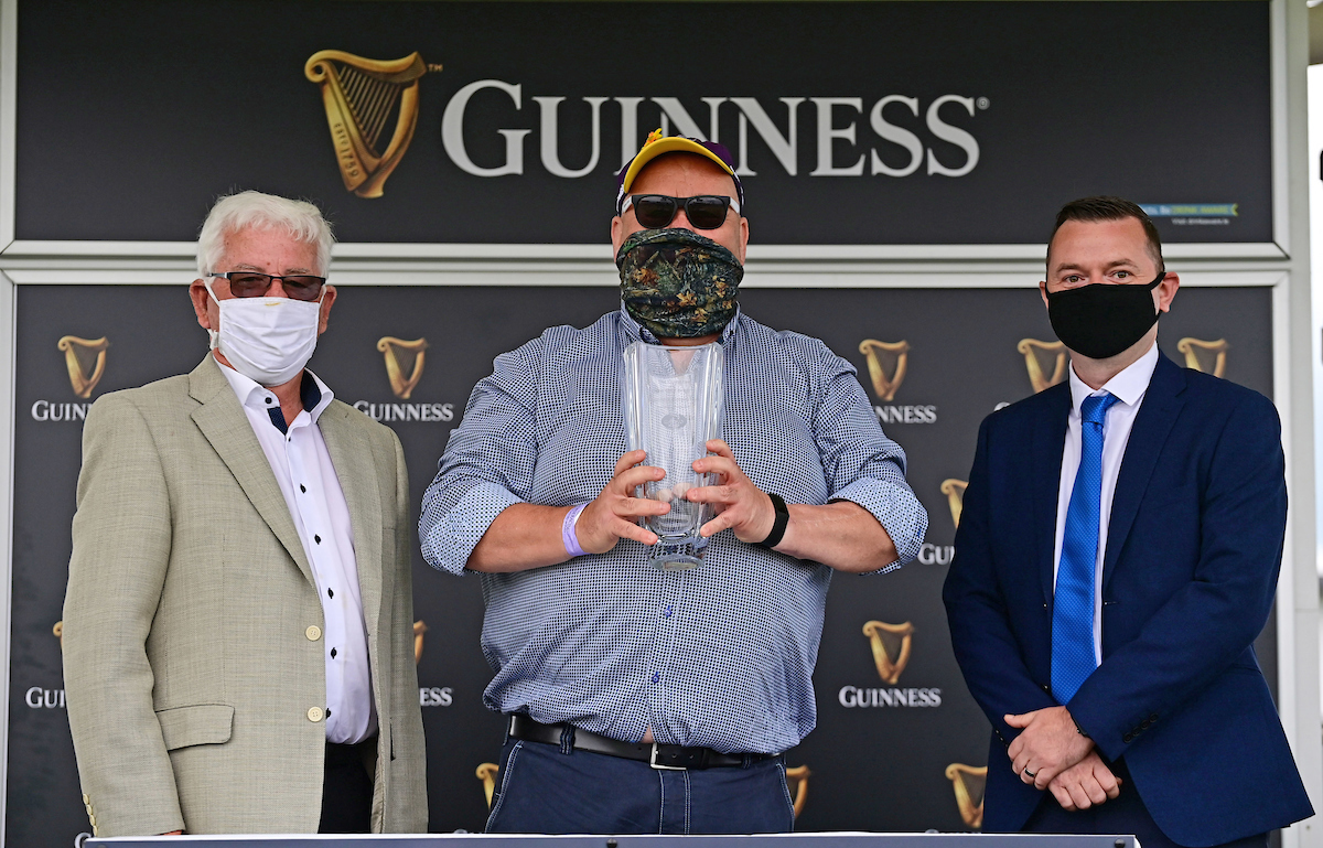 Galway Races tweet media