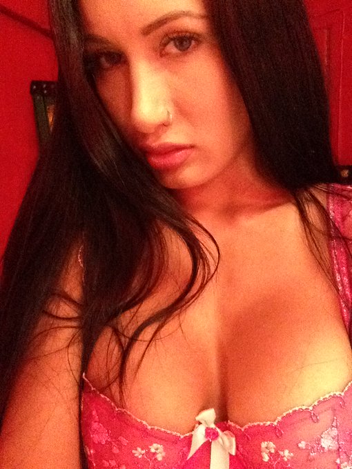 Come spend some time with me. https://t.co/rWt4grEmVF https://t.co/wwscDPszkN