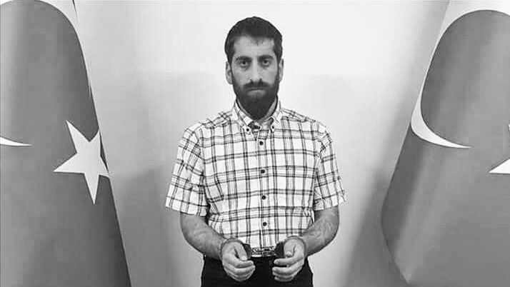 umutmurare's tweet photo. Kırmızı bültenle aranan Piro Karker kod adlı PKK’lı terörist Cimşit Demir, MİT'in başarılı operasyonuyla Türkiye'ye getirildi😎
#Oooohhhhh 😉 https://t.co/Dp0r2WJJZt