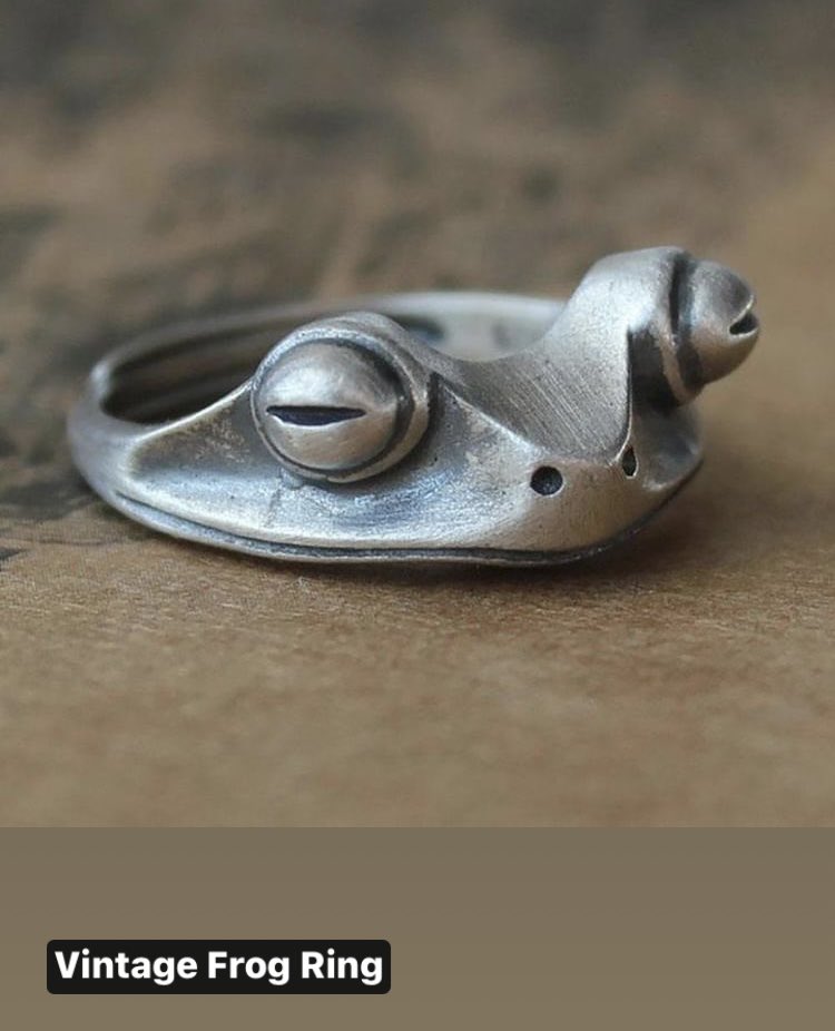 Choleasterol's tweet photo. Idk how to explain it but I feel like this vintage frog ring https://t.co/D5e0RTGOb0