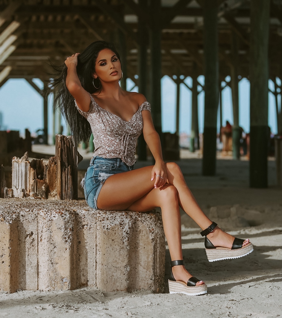 PapayaClothing's tweet image. cutest beach stroll ootd by Papaya Babe @felissiiaa in our 𝘓𝘢𝘤𝘦 𝘜𝘱 𝘋𝘦𝘵𝘢𝘪𝘭 𝘛𝘰𝘱 𝘪𝘯 𝘔𝘰𝘤𝘩𝘢 𝘢𝘯𝘥 𝘞𝘦𝘥𝘨𝘦 𝘗𝘭𝘢𝘵𝘧𝘰𝘳𝘮𝘴 𝘈𝘯𝘬𝘭𝘦 𝘚𝘵𝘳𝘢𝘱 𝘚𝘢𝘯𝘥𝘢𝘭𝘴 
#papayaclothing #papayababe #wiwtoday #ootd