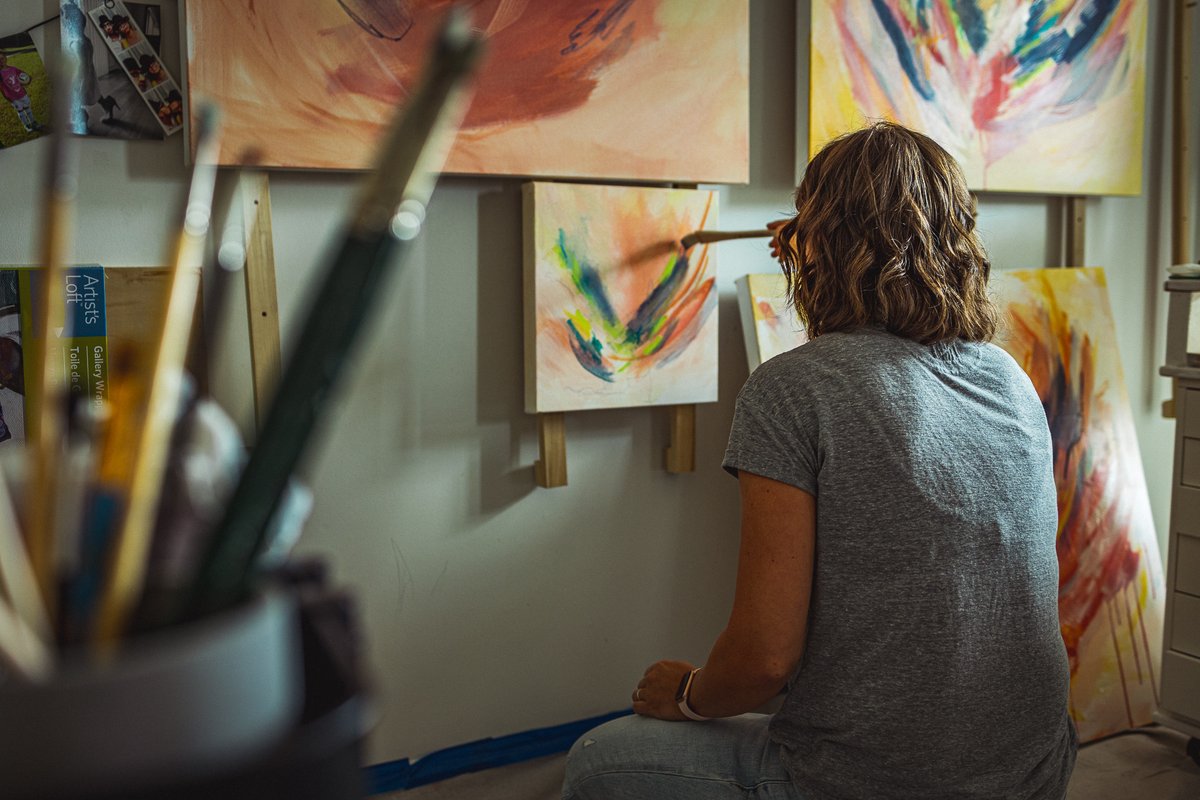 Mastering your craft can be a long journey. Choose to enjoy each progressing moment. As an artist, Ella Friberg has been perfecting her craft to bring joy to herself which in turn brings joy to those around her. Stand out and express yourself with video.🎥 cassianfilms.com