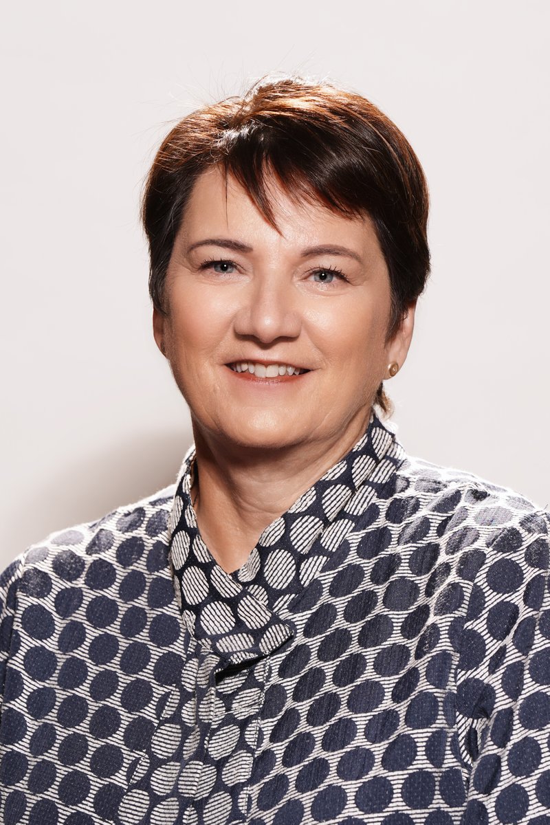 Banff_Town's tweet photo. Banff Mayor Karen Sorensen has resigned from the position of mayor and member of Banff Town Council after being appointed to the Senate of Canada https://t.co/Wi4swBlHWj #Banff https://t.co/oecu7zlx24