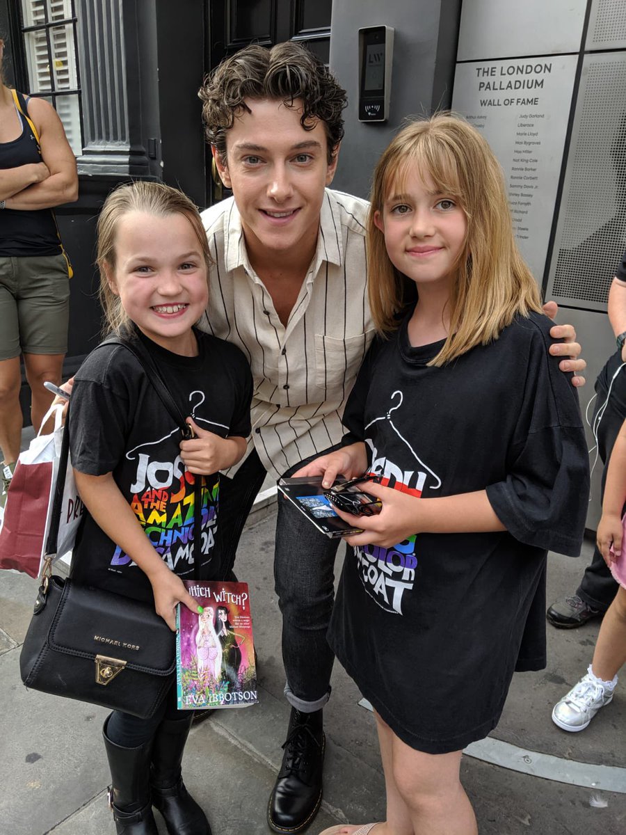 This picture was taken almost two years ago when we first saw @JosephMusical. I’m gutted the girls won’t be able to recreate this picture today BUT one day we definitely, definitely will @jacyarrow @emcharlesworth3 🐪🐫#josephthemusical