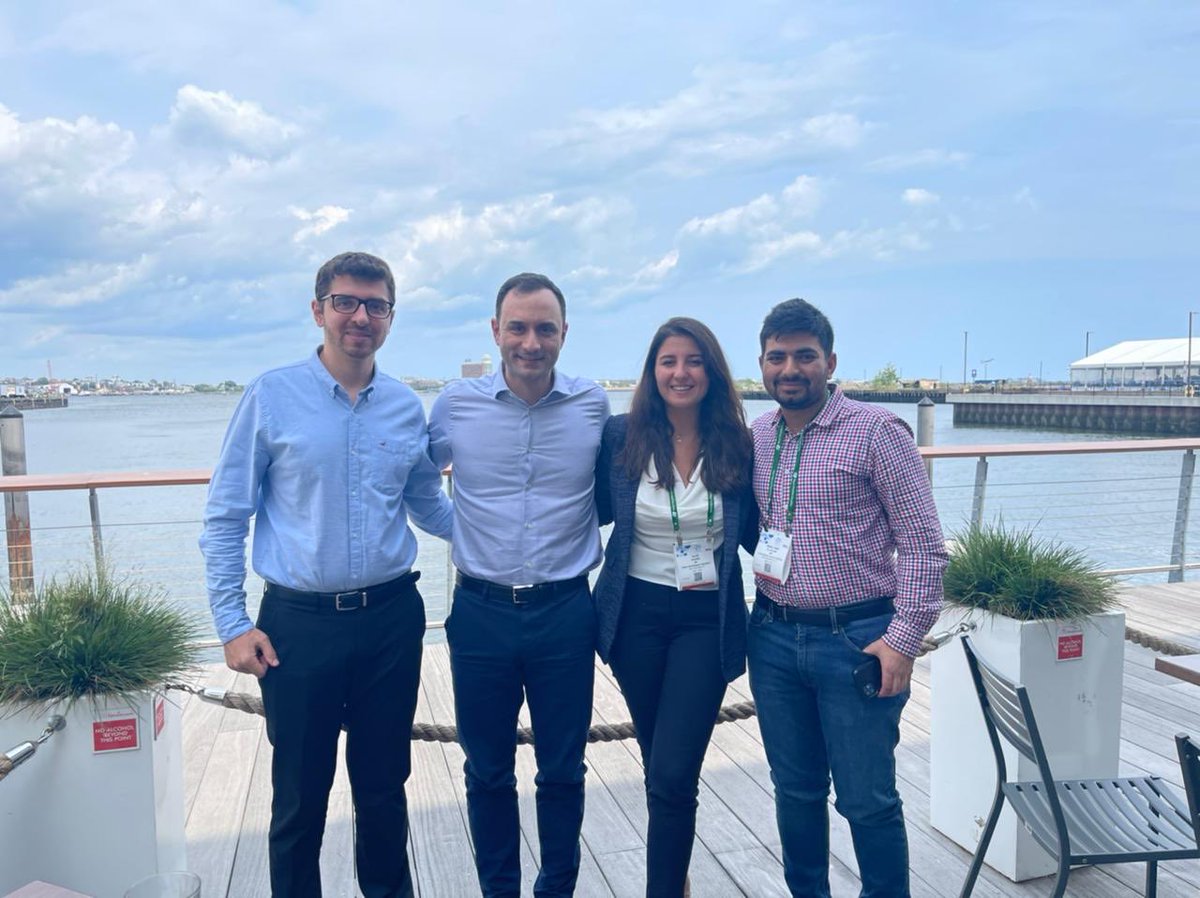 #hôtelDieu in #Boston ⁦<a href="/HRSonline/">Heart Rhythm Society</a>⁩ #HRS2021 ⁦<a href="/TulaneTriad/">TulaneTRIAD</a>⁩ ⁦<a href="/DagherLilas/">Lilas Dagher</a>⁩ ⁦<a href="/ahelhajjar/">Abdel Hadi</a>⁩ ⁦<a href="/TarekAyoub_MD/">Tarek Ayoub</a>⁩ ⁦<a href="/NjeimMario/">Mario Njeim</a>⁩