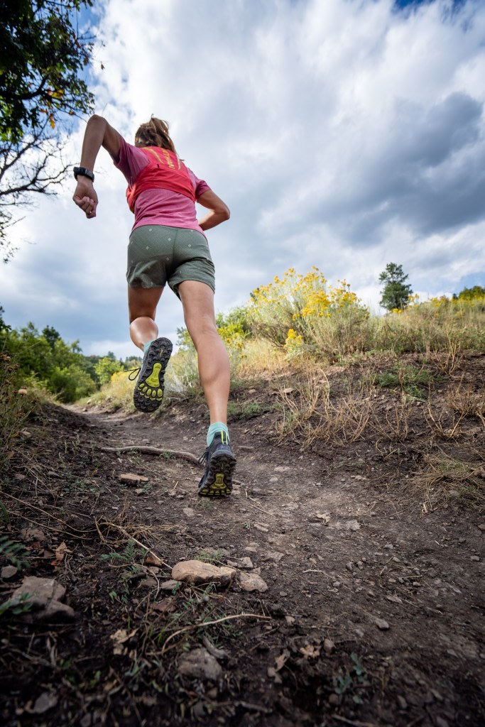 AdventureProMag's tweet image. From a quick morning run around the local trails to long days of logging miles in the high country, these are our top picks for staying comfortable at any distance. 

#TrailRunning Essentials: bit.ly/3j4uoYy