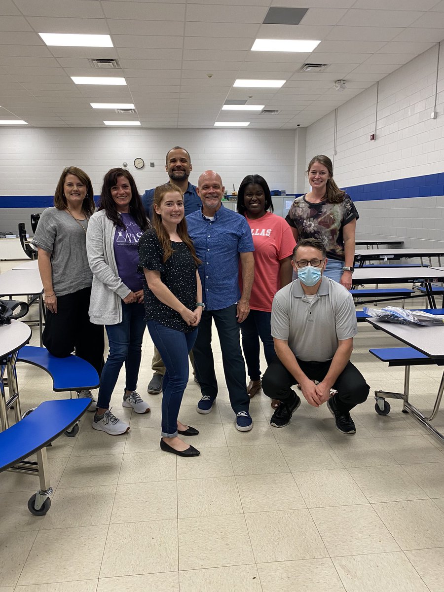 jadaburns16's tweet photo. What a great week of camp with some amazing and excited educators! Thanks @ArgumentDriven for letting me be a small part of this week. I had a blast! https://t.co/UsfNNNzEk3