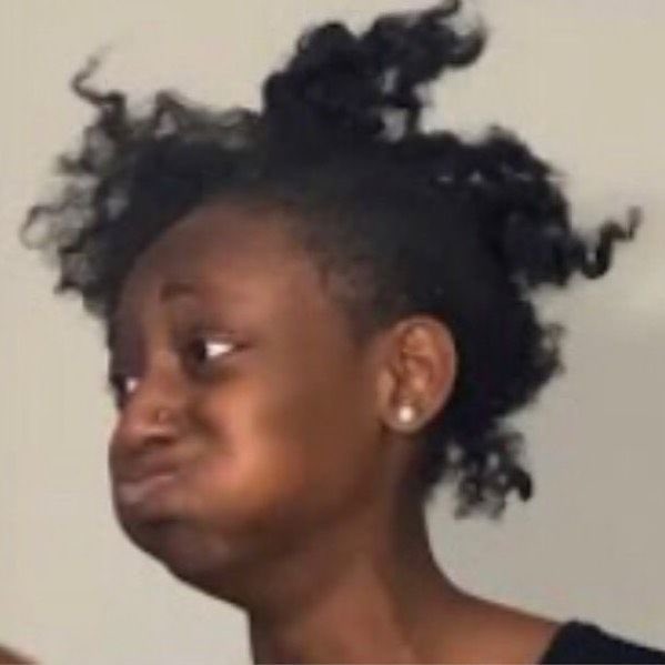 haiasii's tweet photo. Me after deleting Snapchat and restarting my phone just to see on Twitter that it’s down 😭 https://t.co/LOSLWVDq9W