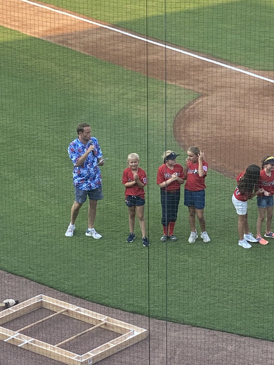 Awesome to see one of our Bulldogs recognized at the Cannonballers game for their 8U State Championship! So proud of you!