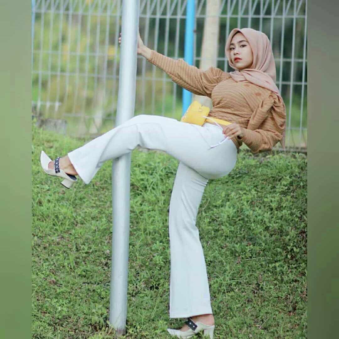 Sebaris keterangan singkat tentang gambar