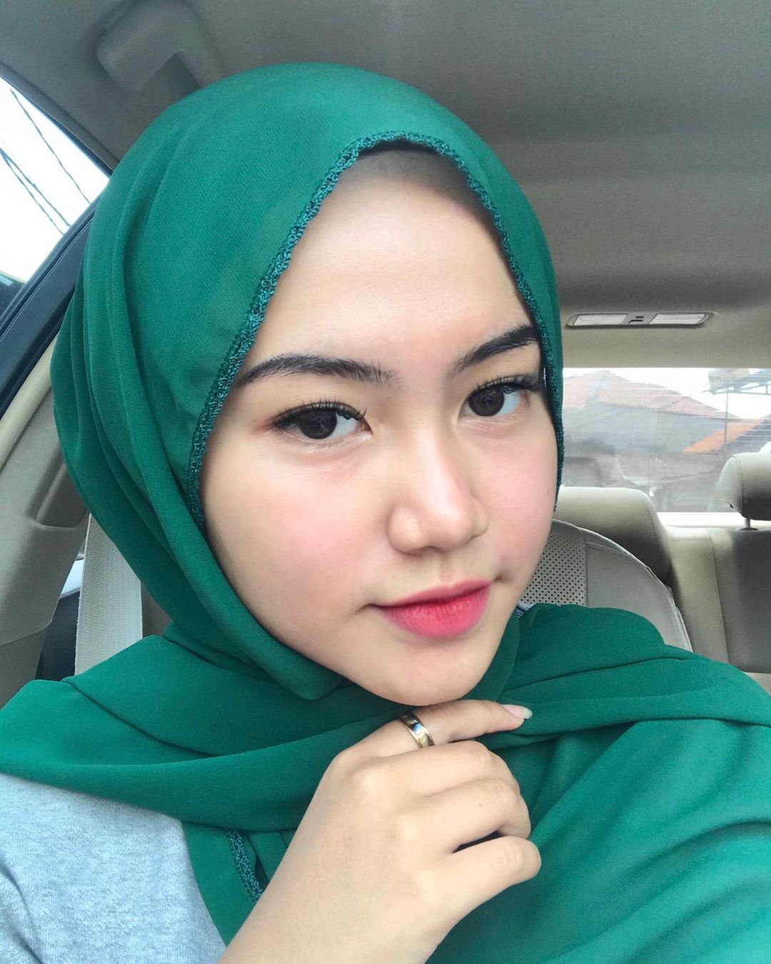 CrootHijab on Twitter: "Jilbobs isma memang gk ada obat makin hari