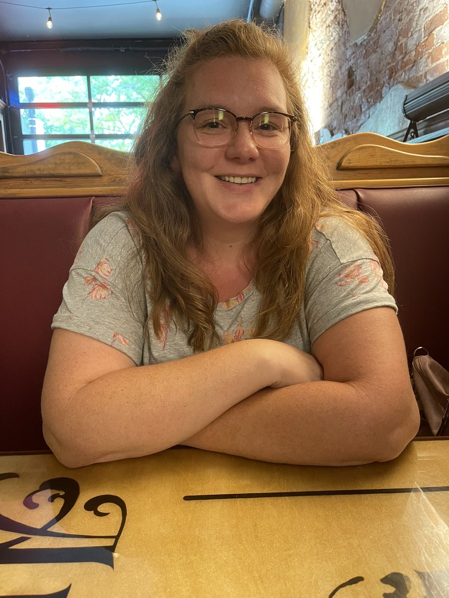 ShelbyCoCasa's tweet photo. Today we took Mary Beth out for her annual review. Tomorrow, she will be a CASA for 2 years. Mary Beth is a great advocate who has helped advocate for 3 children. The CASA office appreciates you and your amazing sense of humor. Thank you for always making the office laugh 😁😆 https://t.co/01Ffrdu3wT