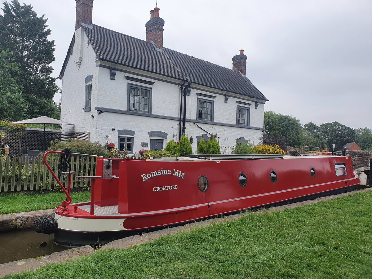 TheGraphicsBoat's tweet photo. Another happy customer, #BoatName, Romaine MM https://t.co/ClCsd6rxXI