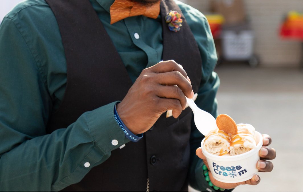 FreezeCreamUSA's tweet photo. It's no secret. Our commitment to using only the BEST quality ingredients is what makes us who we are. Taste the difference today. (You won't go back to that other stuff...) #WeDontMakeIceCream #WeMakeFreezeCream #FreezeCreamFans https://t.co/diZKu9BSfX