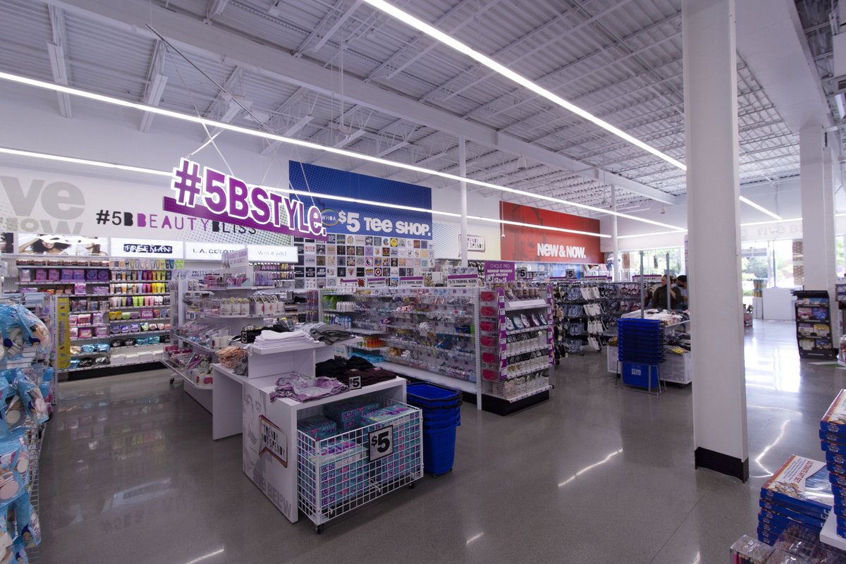 BUILD_with_TEEL's tweet image. Five Below Grand opening last Friday! Jane Bui and Megan Gaar did a spectacular job with this project. Thank you @fivebelow 
#buildwithteel #fallschurch