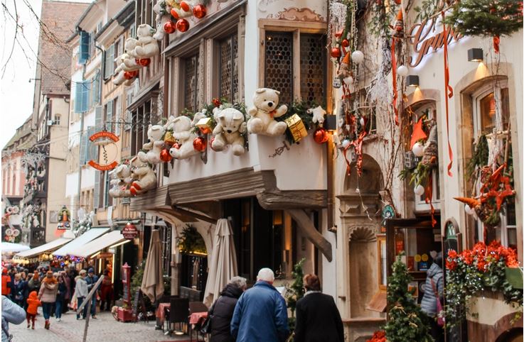 physically I'm in a heat wave but emotionally I'm in Strasbourg at Christmas