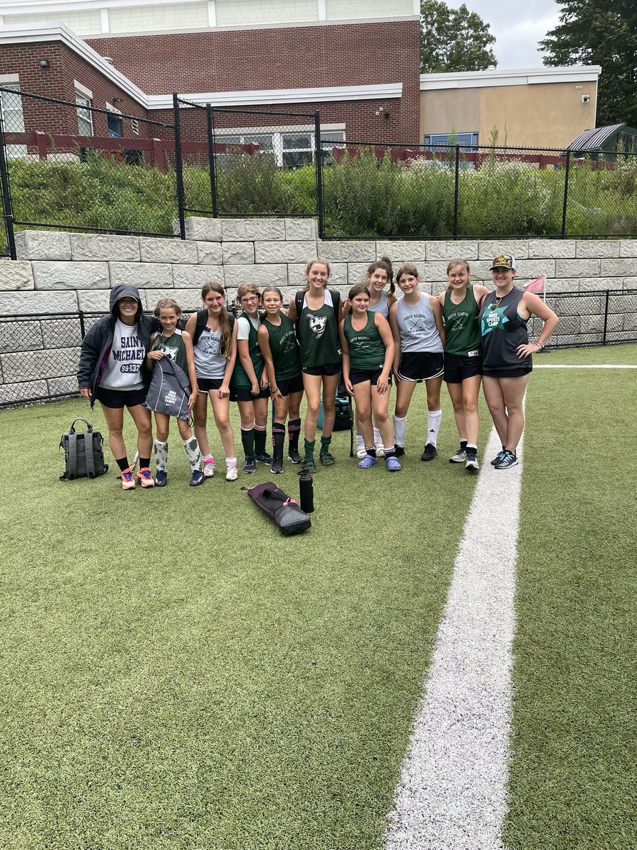 NrhsFieldHockey's tweet photo. How to beat the rain and take pictures, GO! So excited I got the chance to work with this group of NRFH athletes. They represented our community and program in such a positive way. We even walked away with two campers of the week, Eva and Kara!#oneteaonedream @USSCFieldHockey https://t.co/HU9CFYCEeX
