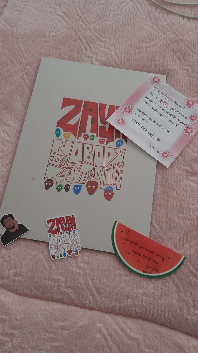 bendthzouis's tweet photo. Chegou o quadro de NIL que ganhei do @qgmalikbra ele é lindo.. 🥰❤ https://t.co/5Rhpq4FQem