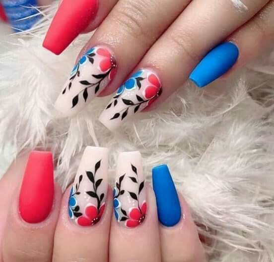 August Nail Ideas That Will Help You Shine Bright | Fashionisers©