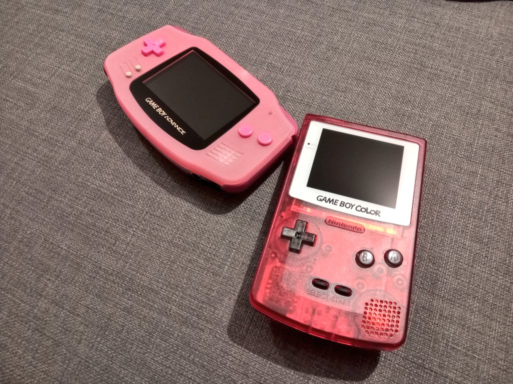 FrikiEnMedicina's tweet image. Muy satisfecho con estas dos pequeñas. Me encanta cómo han quedado. Ahora a darles una segunda vida :)

Una inspirada en Kirby, la otra en el casco del Power Ranger rojo.

¿Qué os parecen? 😊
#GameBoyColor #GameBoyAdvance
#GameBoyModding #Modding
#FunnyPlaying