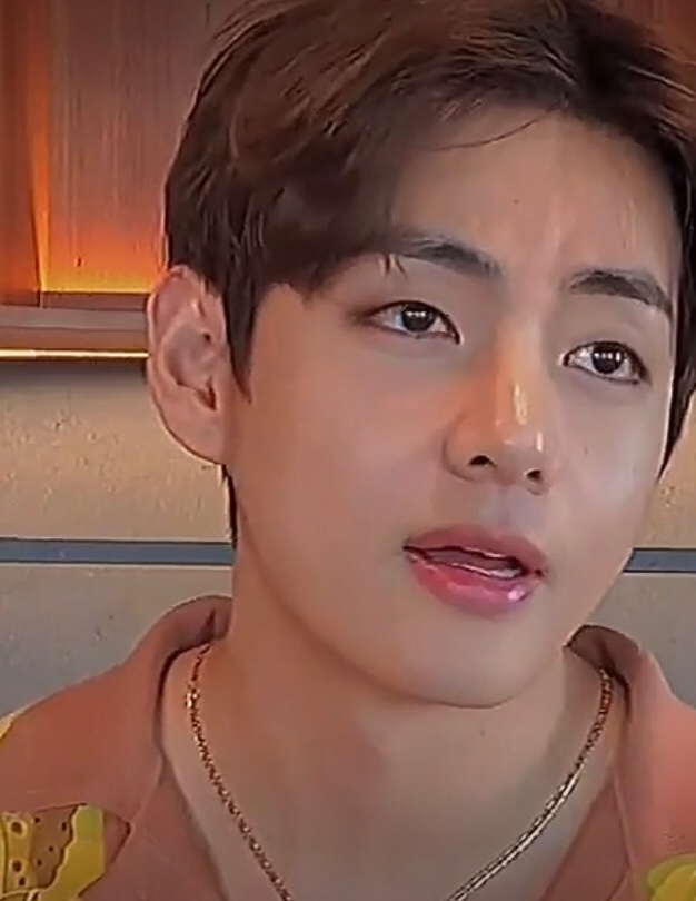 i don’t listen to bts but this man is very fine
