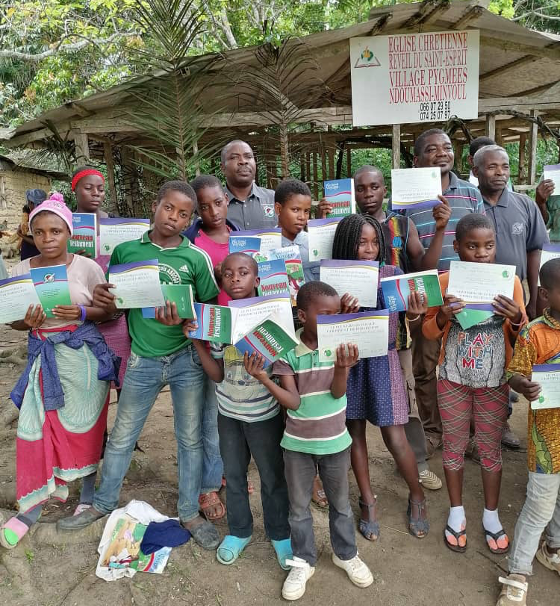 OCC_shoeboxes's tweet photo. Operation Christmas Child volunteers took shoebox gifts to this remote village in Gabon last April. The Baka people who live here were previously unreached, but many of them—including the village chief—decided to follow Jesus after hearing the Gospel at the outreach event! https://t.co/ScWXIxHVZ0