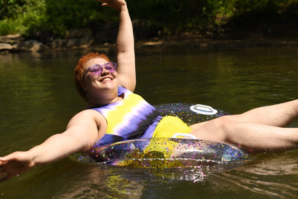 gc2bapparel's tweet photo. 💪🏽 Celebrate #Pride all summer in style! 🌊
#loveislove #gc2b #chestbinder #rainbow #nonbinarypride #gncpride #lgbtpride #lgbtq #gnc #ftm #nonbinary #genderfluid #safebinding #trans #transgender #gay #lesbian #bisexual #pride2021 #pride #limitededition #binder #chestbinder https://t.co/oyLarWZ3Jb