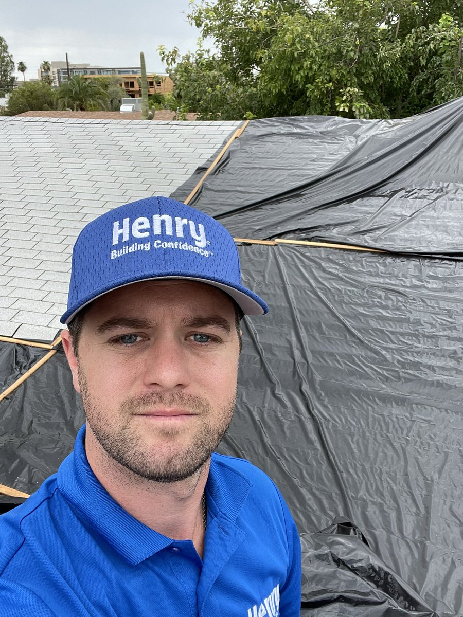 HenryCoAZ's tweet photo. FREE adhesion test on 887 TropiCool for a customer out of store #458 in Tempe. Called me last minute &amp; I bolted over there to help him out. He was ecstatic about the customer service! @PabstBen @JB3_HD @sperryhenryco https://t.co/KZ4SgWO3K5