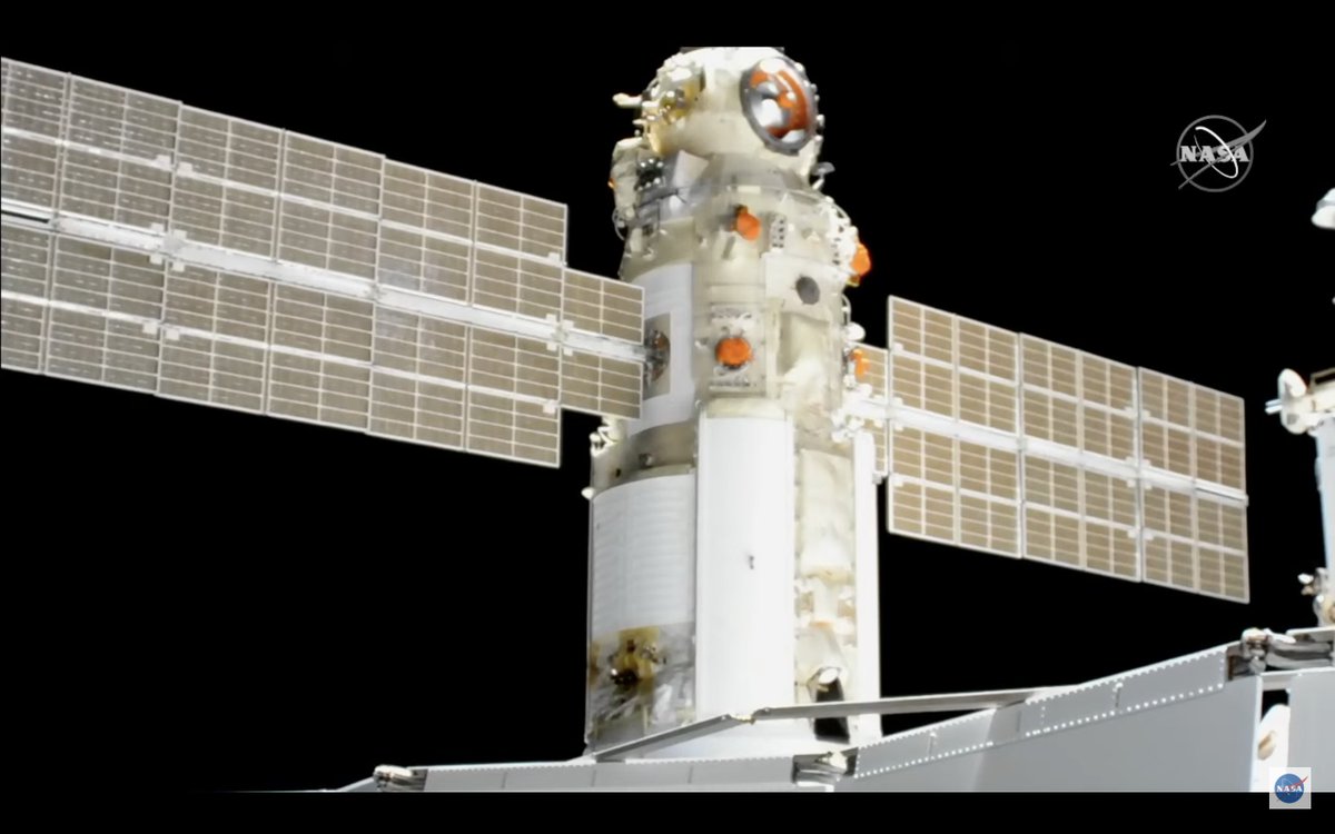United_Science's tweet photo. The new Russian module Nauka and ESA's smart robotic arm successfully arrived today at the International Space Station 🥳. Read everything about these 2 new ISS' pieces here:  https://t.co/8yLIoUGlVL https://t.co/qe46w3xNVN
