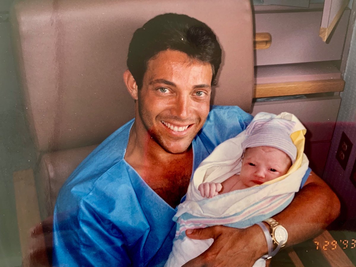 Amerika Halvtreds mytologi Jordan Belfort on Twitter: "Happy 28th birthday to my beautiful daughter,  Chandler! https://t.co/OljYrSkPvr" / Twitter