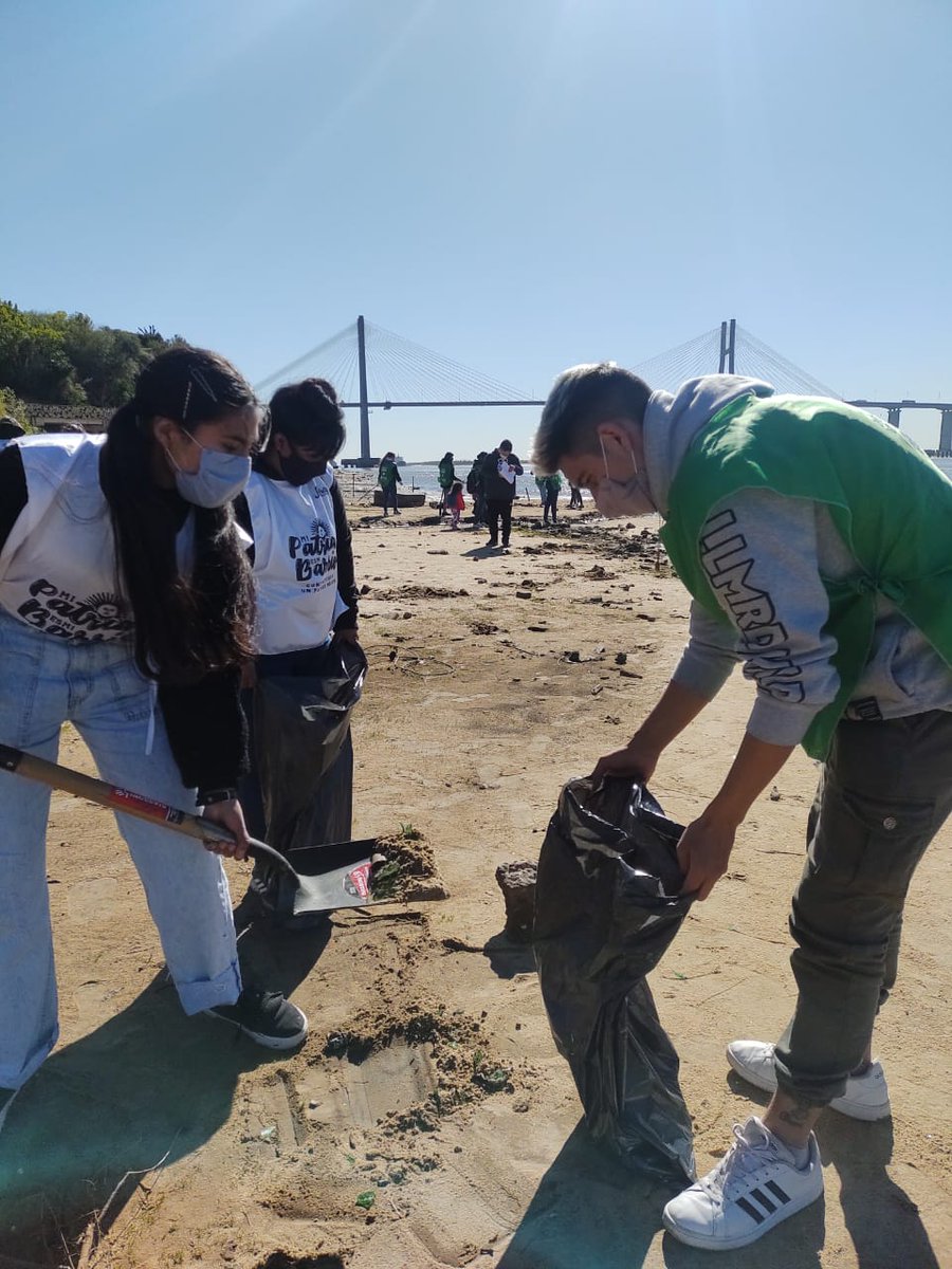jpevitarosario2's tweet photo. Promotores ambientales 🌍🌳
.
Hoy realizamos una Jornada de concientizacion y cuidados de nuestra Casa Común, con @fteestevita y La Corriente https://t.co/0iDyyXa0CU