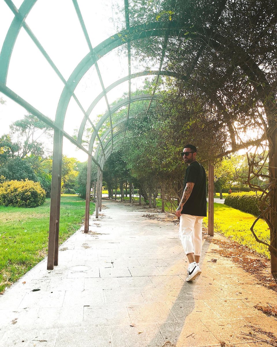 rubenthrax's tweet image. El tiempo que se disfruta es el verdadero tiempo vivido 🎟✨
#relax #summer #park #djlife #mylife #lifestyle #valencia