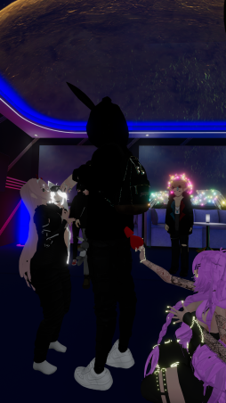 Yushiiiin's tweet photo. I turn around for a few seconds and my friends catch me in 4K. LMFAOOOOOOOOO
im in the middle btw 😭😭
#vrchatthings https://t.co/GXvfgPq79W