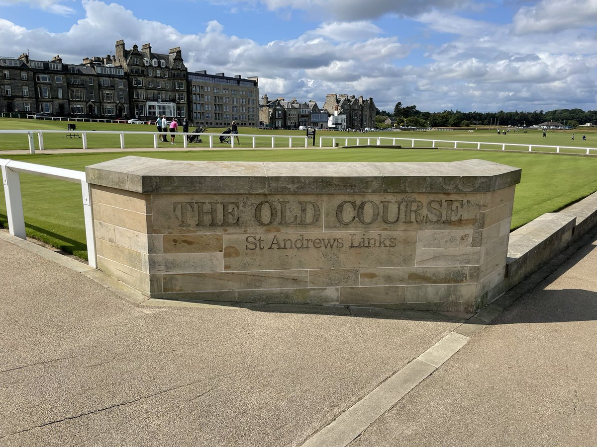 malcheggie's tweet photo. Great days golf @TheHomeofGolf #OldCourse - 1st time on the #AuldYin - such a wonderful experience - course in tip-top condition, but a toughy!! #Golf #StAndrews https://t.co/lGCQ17hocE
