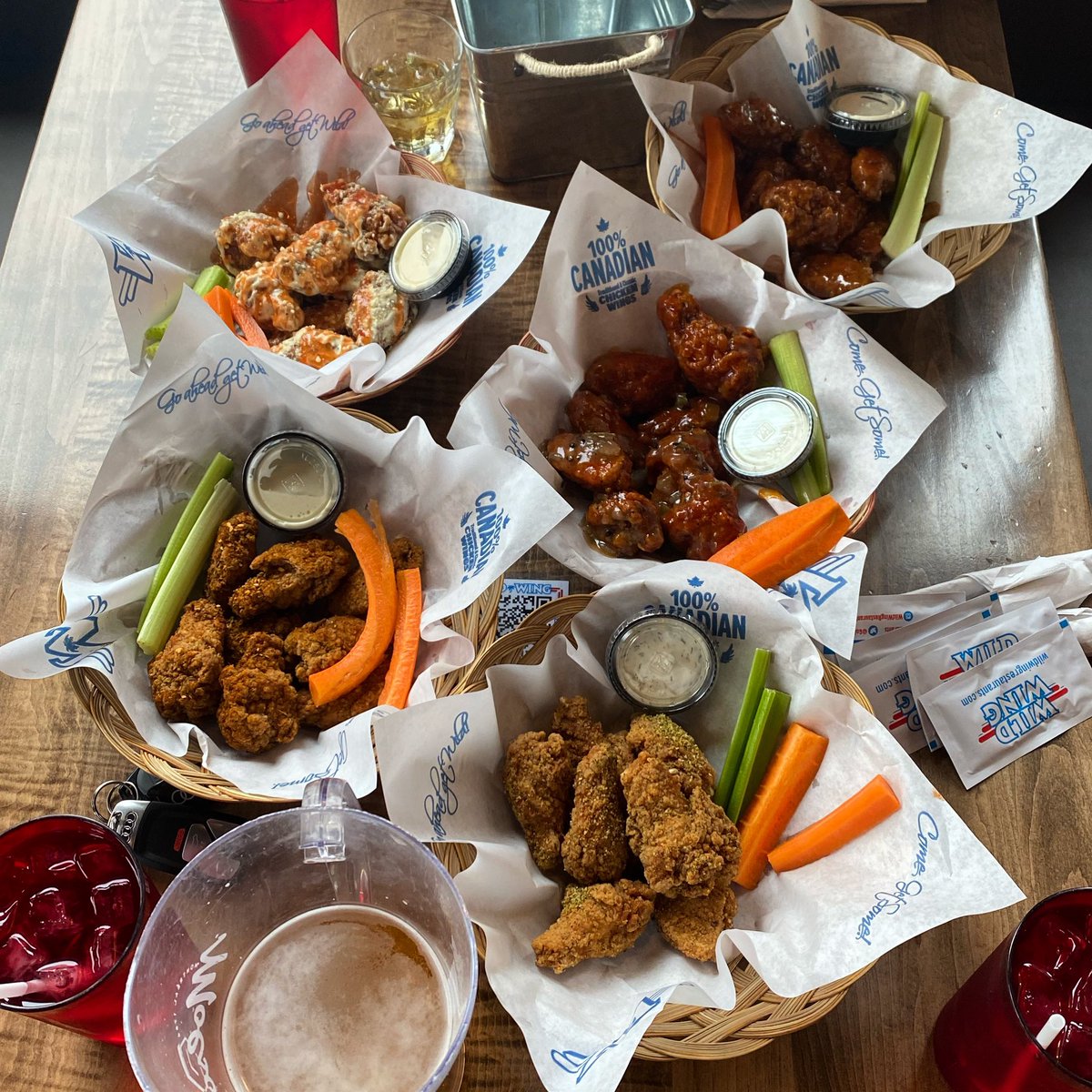 Happy #NationalChickenWingDay to all you Wing Lovers!🍗❤️ #GoAheadGetWild with us tonight!