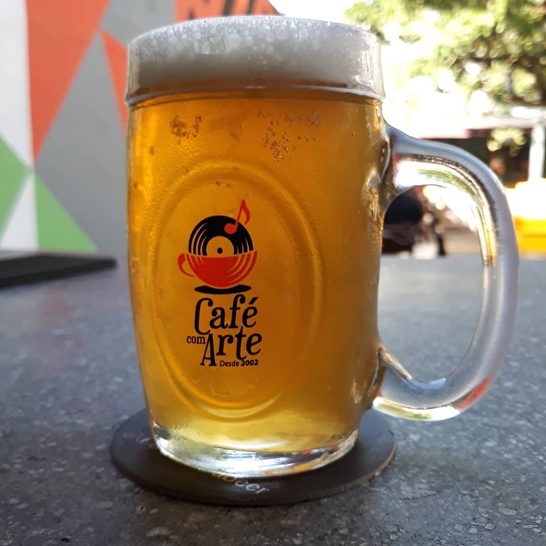 cafecomartepa's tweet photo. Já estamos funcionando. Hoje o happy hour é até 22h. Chopp devassa por R$4.
#happyhour #cafecomarte #belém https://t.co/EOmHzF3UDS